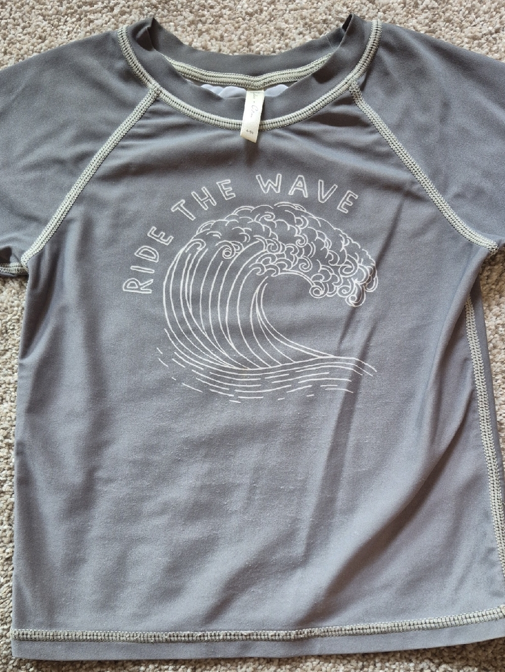 Rylee + Cru Gray Surf Rash Guard with White Wave Graphic